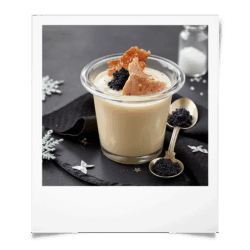 Veloute de chou-fleur au foie gras et aux œufs de lump